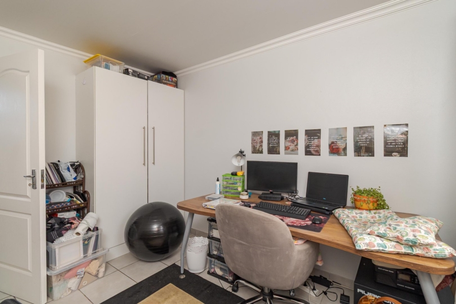 5 Bedroom Property for Sale in Loucharmante Western Cape